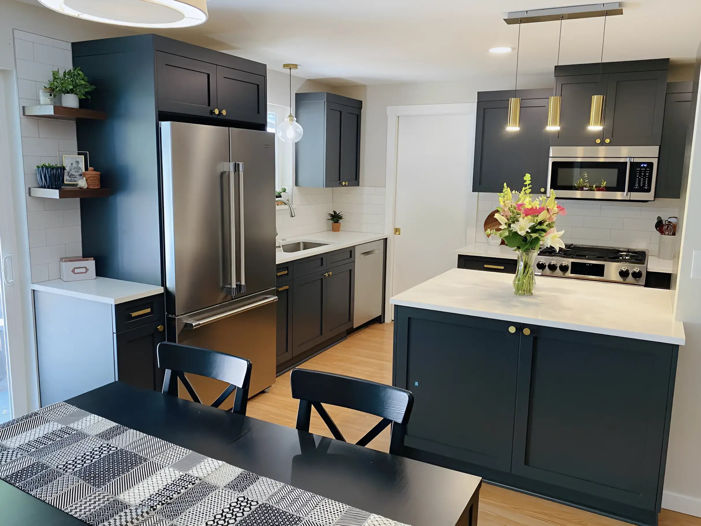 Kitchen remodel in Bellevue WA by Rain City Kitchen & Bath